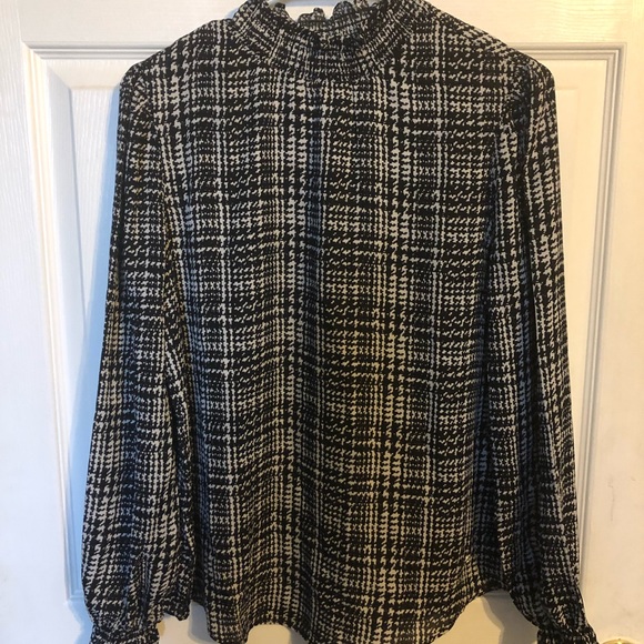 Adrienne Vittadini: - Picture 3 of 6